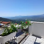 게스트하우스 Monte Longu 3*