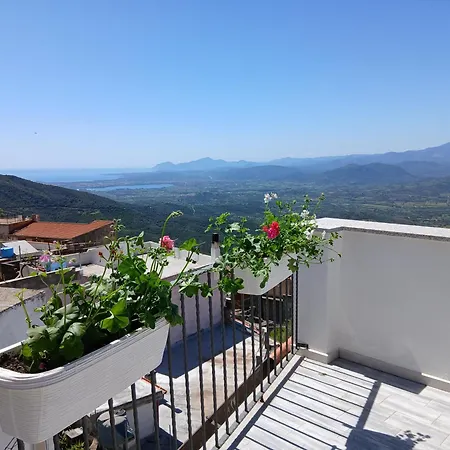 Gasthuis Monte Longu 3*