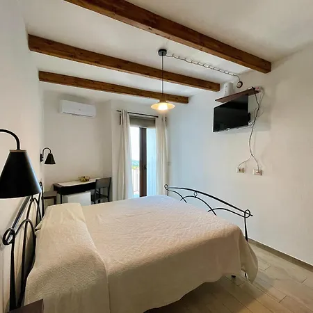 Guest house Monte Longu