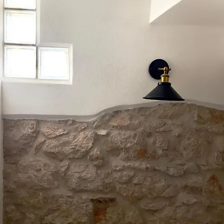 Monte Longu בית הארחה באוני